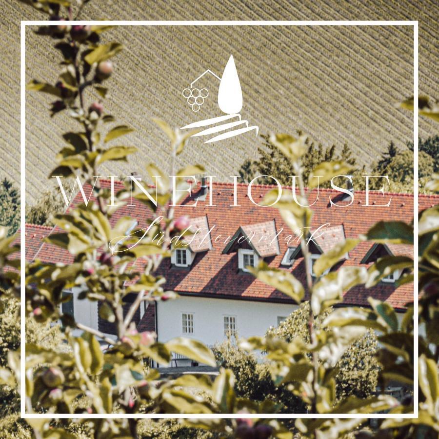 Winehouse Living Villa Leutschach Exteriör bild